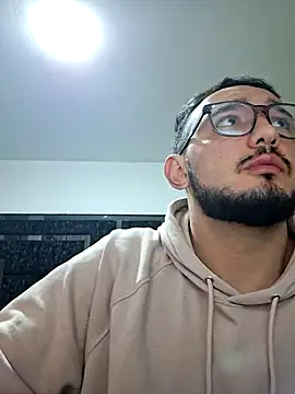 Snapshot of Nene1325 chatting on February 2025 06:10:02 AM Nene1325 online show from February 2025 06:10:02 AM