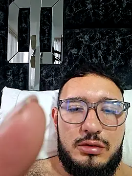 Snapshot of Nene1325 chatting on February 2025 11:35:02 AM Nene1325 online show from February 2025 11:35:02 AM