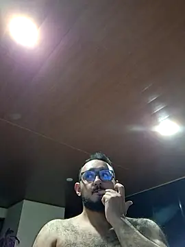 Snapshot of Nene1325 chatting on March 2025 06:14:02 AM Nene1325 online show from March 2025 06:14:02 AM