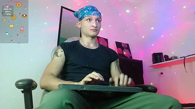 arthurphoenix  online show from December 2024 02:45:02 AM