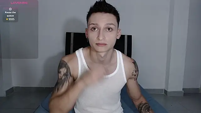 arthurphoenix  online show from December 2024 08:06:02 AM