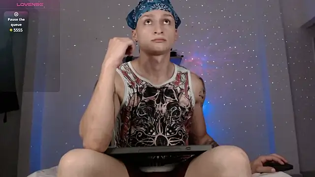 arthurphoenix  online show from December 2024 02:54:01 AM