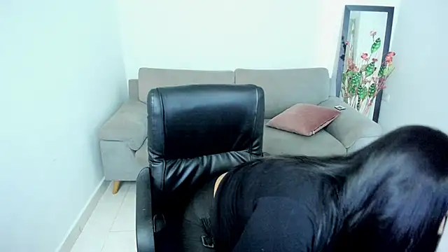 Adele Sweett online show from September 2025 02:04:02 AM