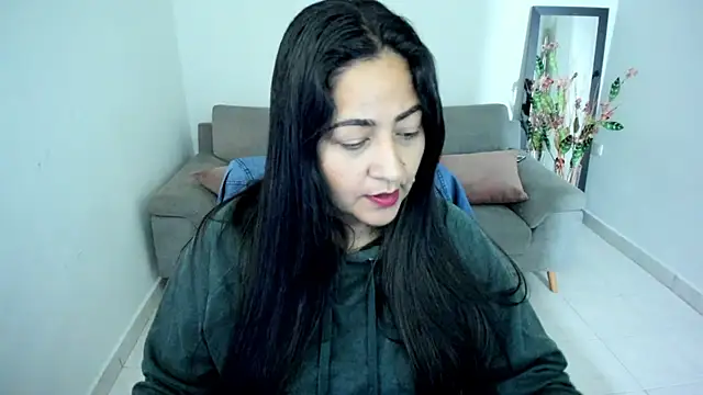 Adele Sweett online show from November 2025 10:14:01 AM