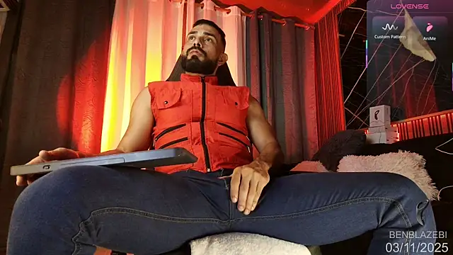 Snapshot of BEN_BLAZE chatting on November 2025 06:14:01 AM BEN BLAZE online show from November 2025 06:14:01 AM