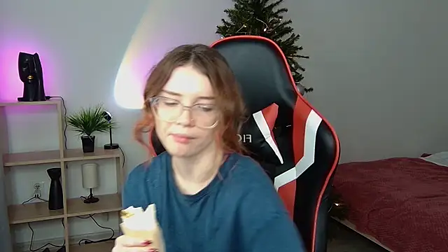 Snapshot of Sonya_Glen chatting on January 2025 05:47:02 PM Sonya Glen online show from January 2025 05:47:02 PM