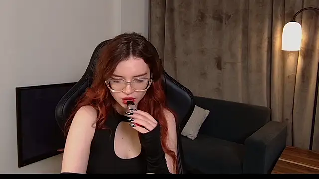 Snapshot of Sonya_Glen chatting on January 2025 05:26:01 PM Sonya Glen online show from January 2025 05:26:01 PM