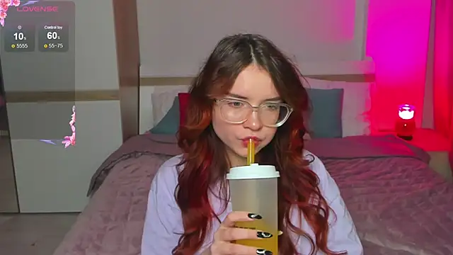 Snapshot of Sonya_Glen chatting on January 2025 07:15:01 PM Sonya Glen online show from January 2025 07:15:01 PM