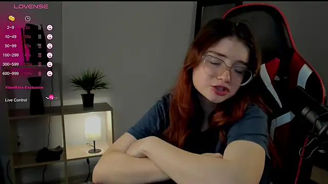 Snapshot of Sonya_Glen chatting on February 2025 05:08:01 AM Sonya Glen online show from February 2025 05:08:01 AM