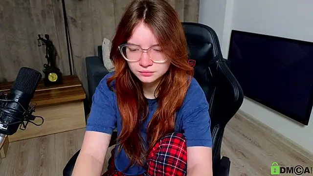 Snapshot of Sonya_Glen chatting on February 2025 06:41:01 PM Sonya Glen online show from February 2025 06:41:01 PM