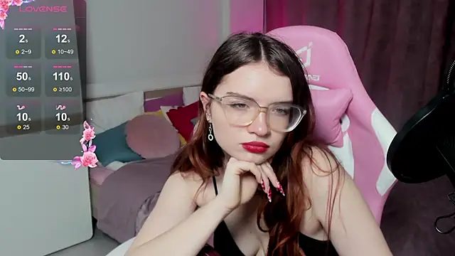 Snapshot of Sonya_Glen chatting on February 2025 11:30:01 PM Sonya Glen online show from February 2025 11:30:01 PM