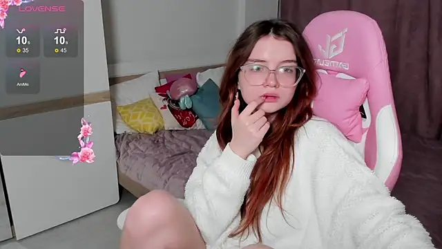 Snapshot of Sonya_Glen chatting on March 2025 05:03:02 AM Sonya Glen online show from March 2025 05:03:02 AM