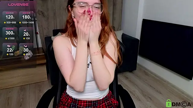 Snapshot of Sonya_Glen chatting on March 2025 05:41:02 AM Sonya Glen online show from March 2025 05:41:02 AM