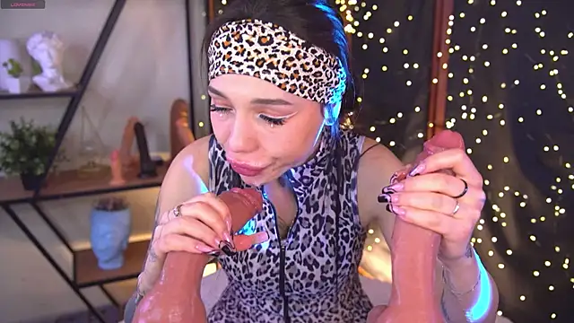 Snapshot of Bllowjoyy chatting on January 2025 11:06:01 AM Bllowjoyy online show from January 2025 11:06:01 AM