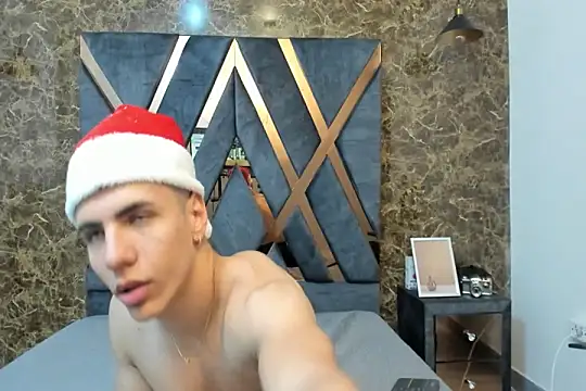 Snapshot of Flynn_Riider chatting on December 2024 02:30:01 PM Flynn Riider online show from December 2024 02:30:01 PM
