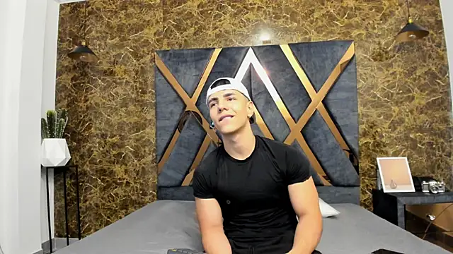 Snapshot of Flynn_Riider chatting on January 2025 11:32:01 AM Flynn Riider online show from January 2025 11:32:01 AM