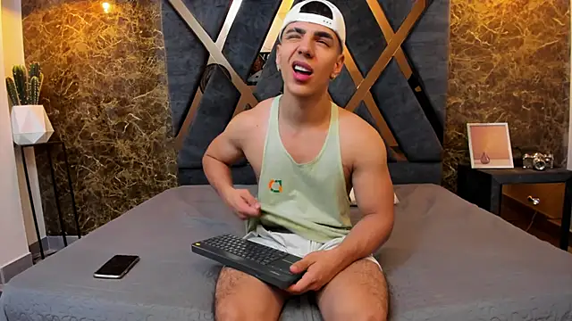 Snapshot of Flynn_Riider chatting on January 2025 11:41:01 AM Flynn Riider online show from January 2025 11:41:01 AM