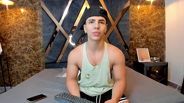 Snapshot of Flynn_Riider chatting on February 2025 11:28:02 AM Flynn Riider online show from February 2025 11:28:02 AM