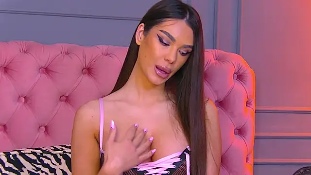 Snapshot of Nicole_Diva chatting on February 2025 10:35:01 AM Nicole Diva online show from February 2025 10:35:01 AM