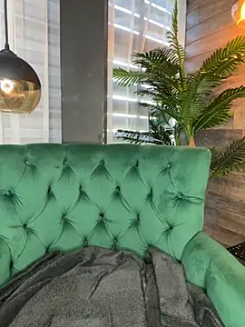 Snapshot of Nicole_Diva chatting on October 2025 06:04:01 AM Nicole Diva online show from October 2025 06:04:01 AM