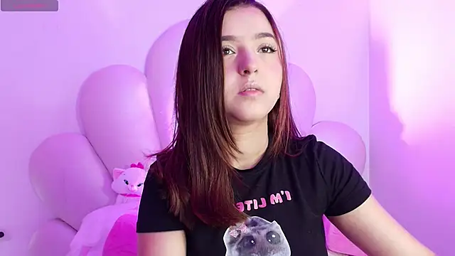 Snapshot of zoewillian chatting on October 2025 01:06:02 AM zoewillian online show from October 2025 01:06:02 AM