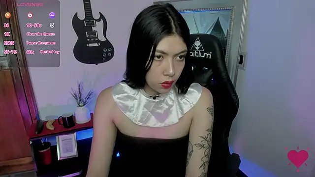 Aurora Hotson online show from January 2025 01:27:01 AM