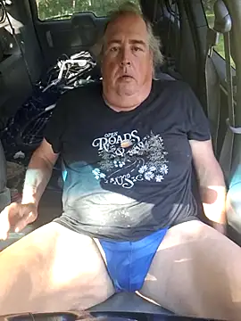 Snapshot of Bus310A chatting on September 2025 03:38:02 PM Bus310A online show from September 2025 03:38:02 PM