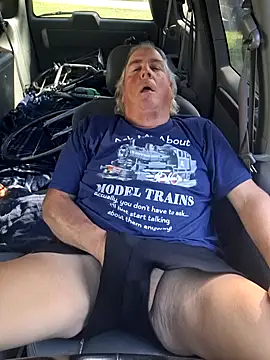 Snapshot of Bus310A chatting on September 2025 04:01:01 PM Bus310A online show from September 2025 04:01:01 PM