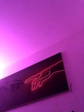 Snapshot of Avamereandmikel chatting on November 2025 04:25:01 AM Avamereandmikel online show from November 2025 04:25:01 AM