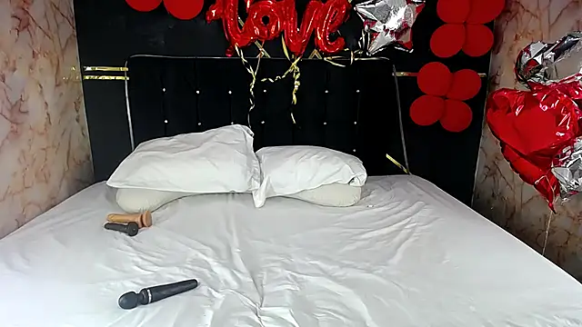 Snapshot of AmandaRobers chatting on February 2025 10:06:02 PM AmandaRobers online show from February 2025 10:06:02 PM