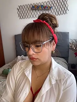 Gabriela-Parker  online show from January 2025 01:58:01 PM