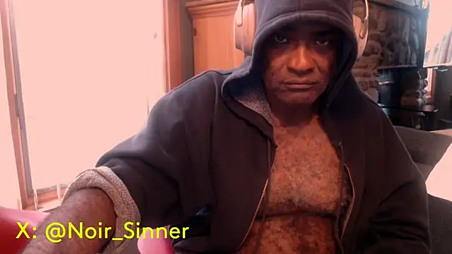 Snapshot of sinnernoir chatting on October 2025 09:04:01 PM sinnernoir online show from October 2025 09:04:01 PM