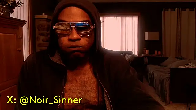 Snapshot of sinnernoir chatting on October 2025 04:07:02 PM sinnernoir online show from October 2025 04:07:02 PM