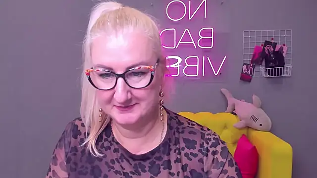 ChristyBrooks online show from December 2024 03:10:02 PM