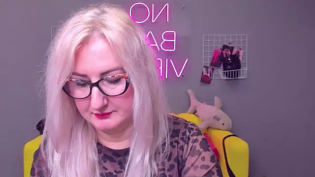 ChristyBrooks online show from December 2024 11:41:02 AM