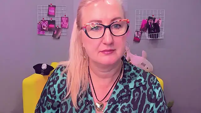 ChristyBrooks online show from December 2024 12:45:01 PM