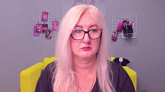 ChristyBrooks online show from December 2024 10:21:01 AM