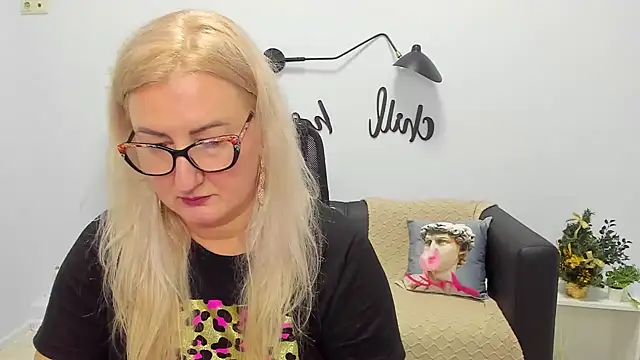 ChristyBrooks online show from January 2025 07:07:02 PM