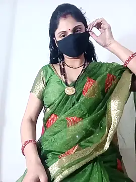 Snapshot of Cute-Aadhvita chatting on February 2025 06:44:02 PM Cute-Aadhvita online show from February 2025 06:44:02 PM