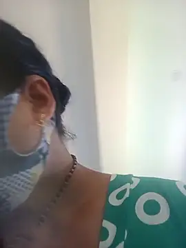 Snapshot of Cute-Aadhvita chatting on September 2025 04:34:02 AM Cute-Aadhvita online show from September 2025 04:34:02 AM