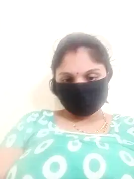 Snapshot of Cute-Aadhvita chatting on October 2025 06:01:01 PM Cute-Aadhvita online show from October 2025 06:01:01 PM