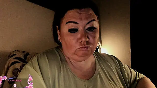 Snapshot of SexxyDreams1 chatting on October 2025 03:38:01 AM SexxyDreams1 online show from October 2025 03:38:01 AM