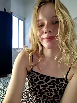 NicoleCut online show from January 2025 11:20:02 AM