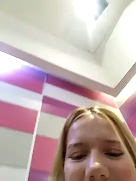NicoleCut online show from January 2025 09:39:02 PM