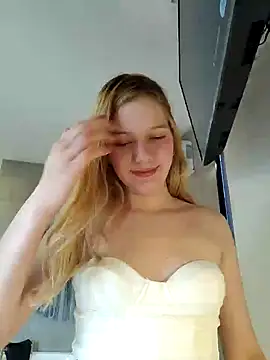 NicoleCut online show from January 2025 06:38:02 PM