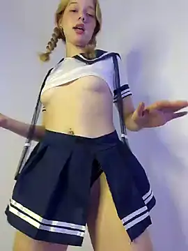 NicoleCut online show from January 2025 11:17:02 AM