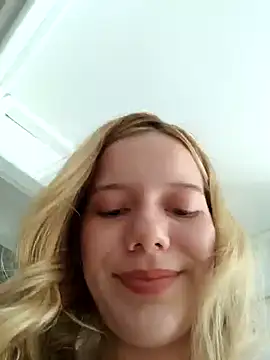 NicoleCut online show from January 2025 11:20:02 AM