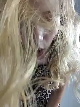 NicoleCut online show from January 2025 11:21:02 PM