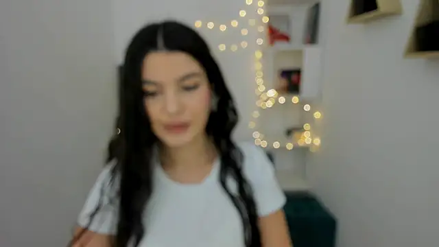 AlluringAriel online show from February 2025 03:23:01 AM