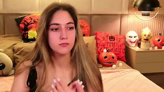 Snapshot of Teresa_Stane chatting on October 2025 05:48:02 AM Teresa Stane online show from October 2025 05:48:02 AM